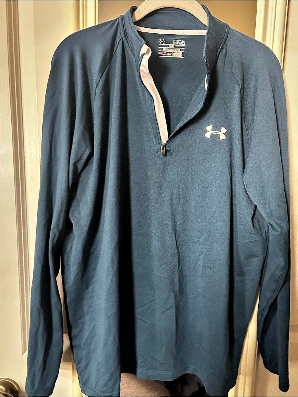 Under Armour HeatGear Loose Fit 1/4 Zip Pullover Long Sleeve